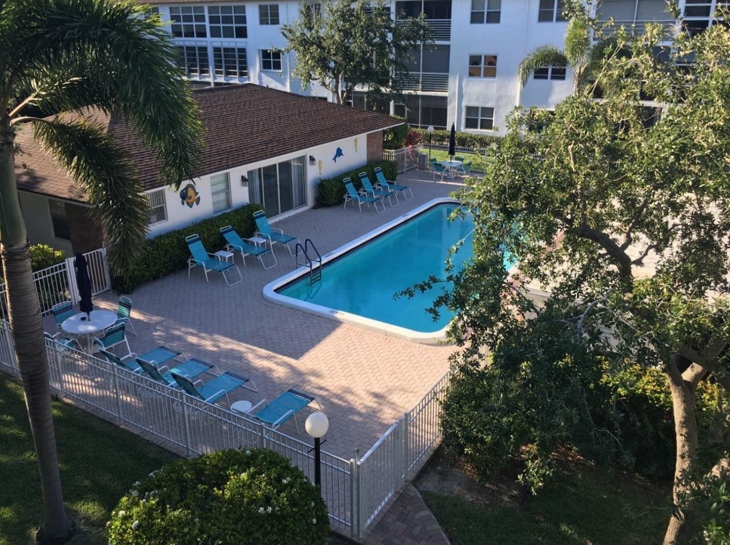JWguest Condominium at Lauderdale-by-the-Sea, Florida | Pompano 5 minute walk to the beach | Jwbnb no brobnb 5