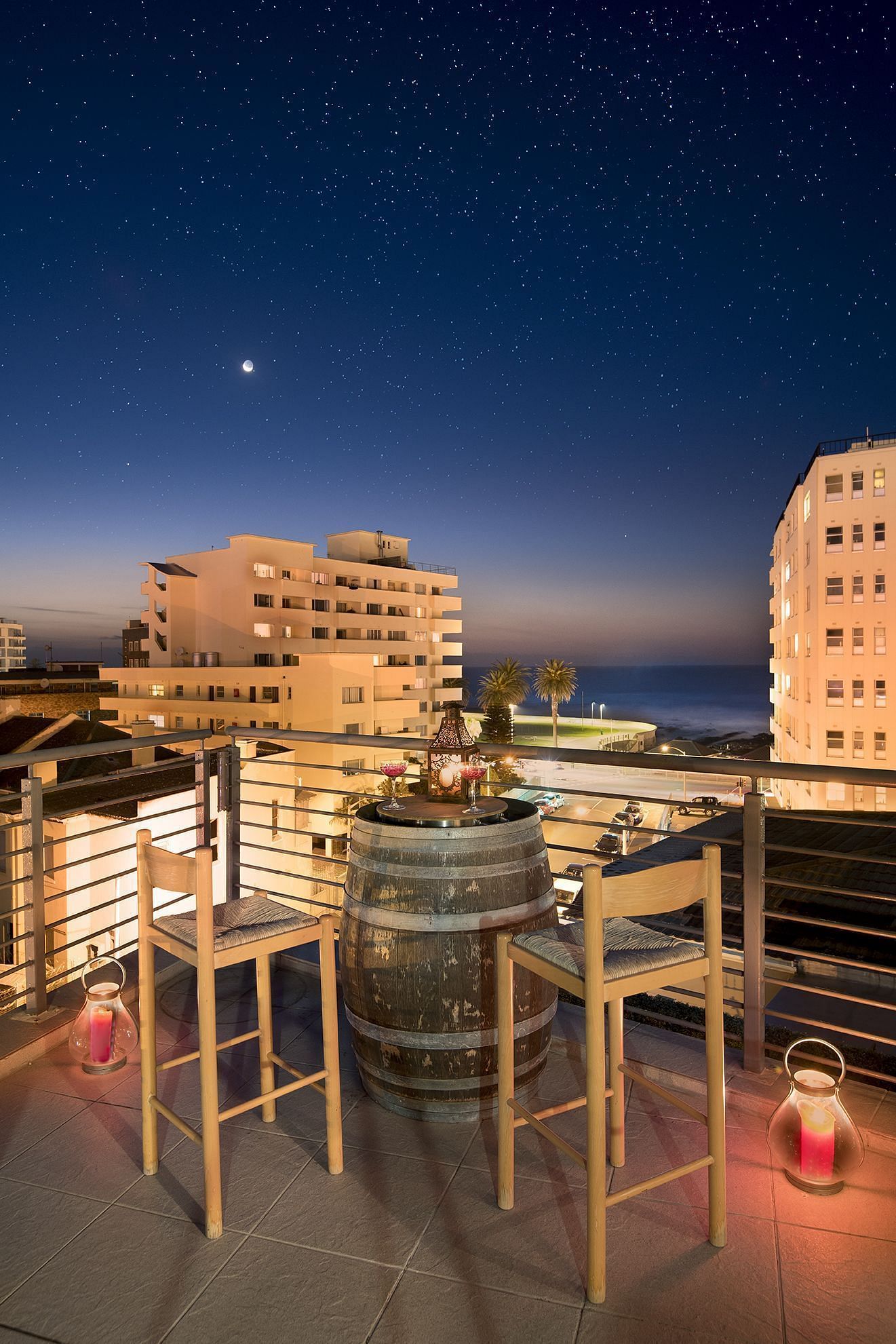 JWguest Apartment at Cape Town, Western Cape | Slick, Stylish Beachfront Apartment | Jwbnb no brobnb 13