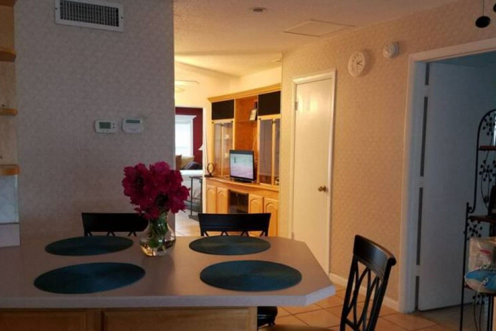 JWguest House at Orlando, Florida | Orlando Florida -Stay with Friends Loving Brothers & Sisters | Jwbnb no brobnb 10