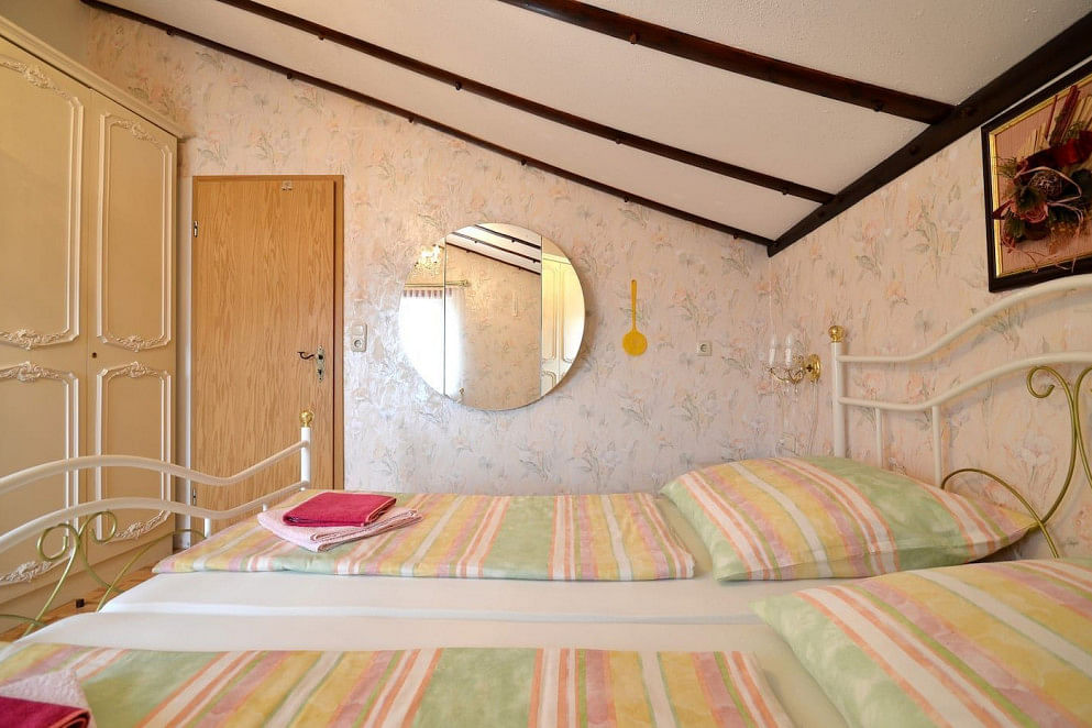 JWguest Apartment at Rovinjsko Selo, Istarska županija | "Princess Residence" | Jwbnb no brobnb 11