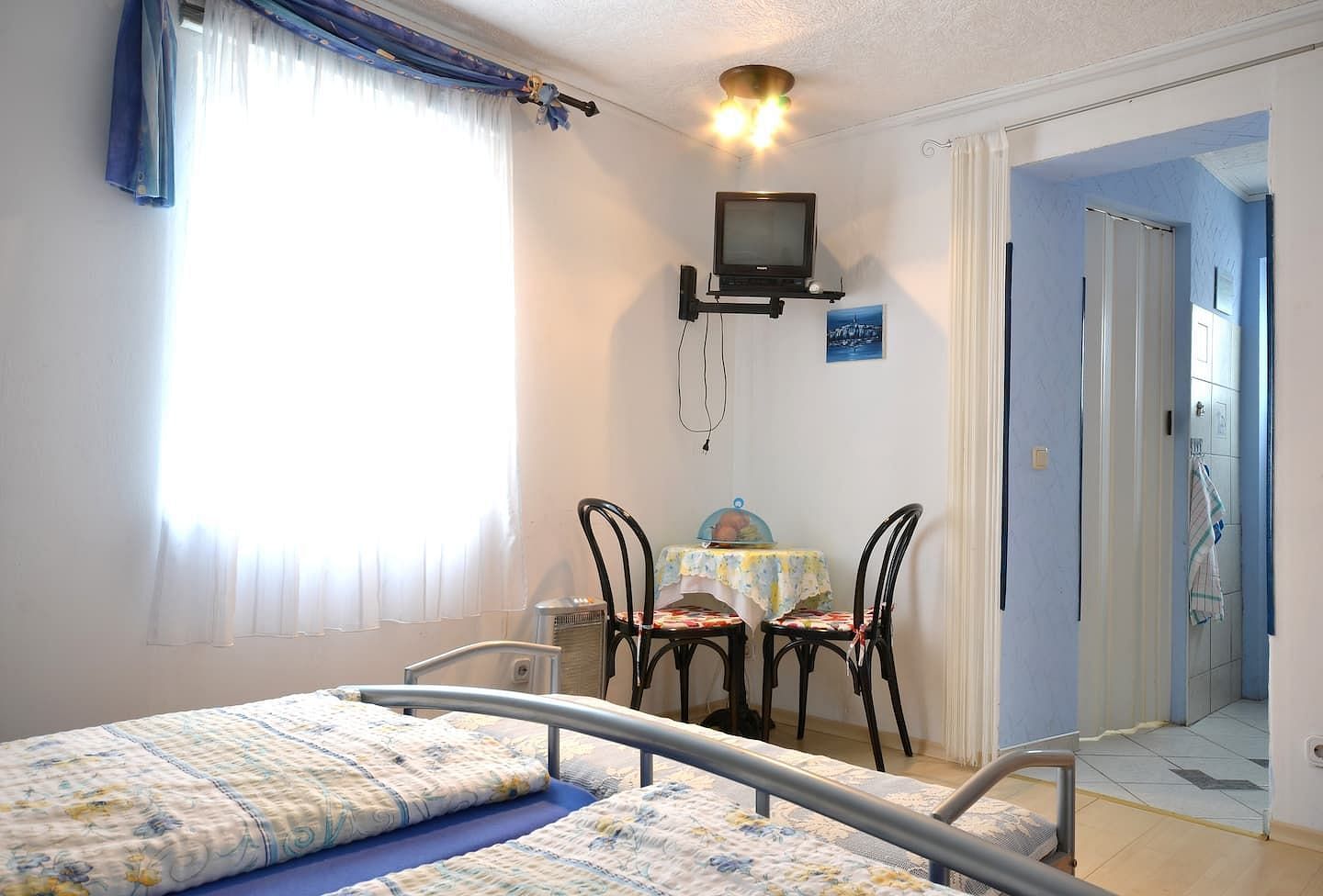 JWguest Apartment at Rovinjsko Selo, Istarska županija | "Blue Terrace" Apartment | Jwbnb no brobnb 15