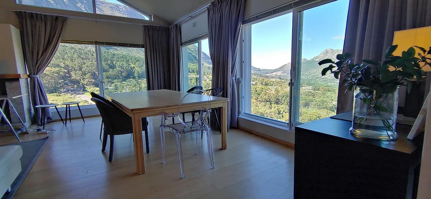 JWguest Apartment at Cape Town, Western Cape | MRAA: Exquisite views, pool, fast WiFi with back up power | Jwbnb no brobnb 10