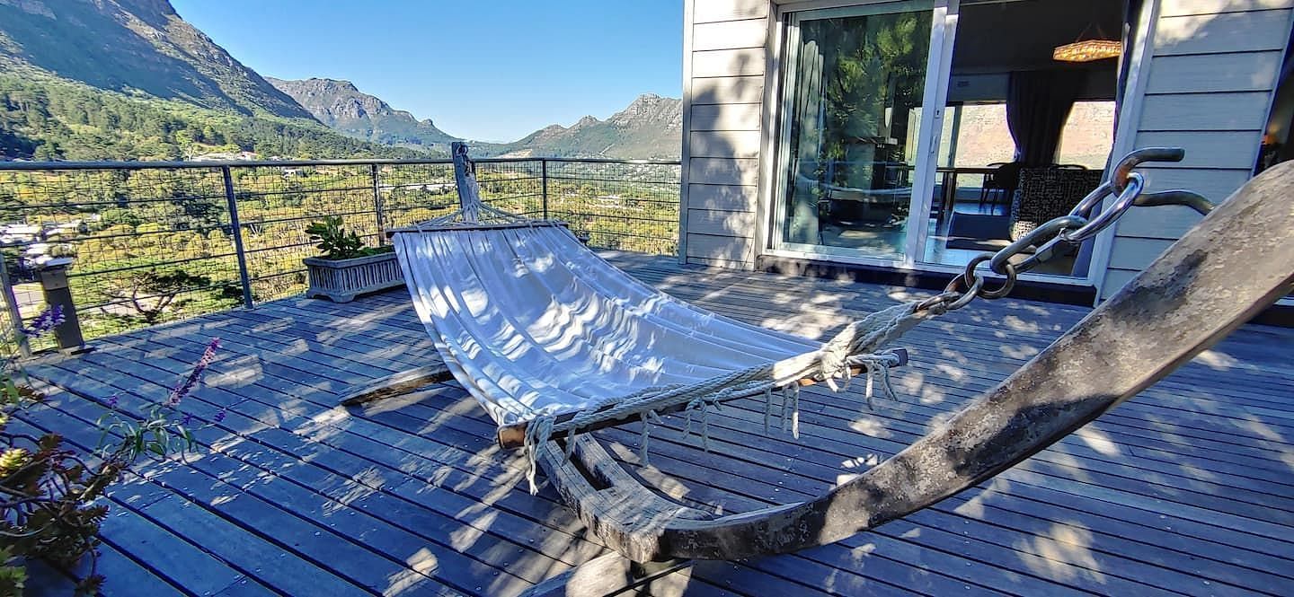 JWguest Apartment at Cape Town, Western Cape | MRAA: Exquisite views, pool, fast WiFi with back up power | Jwbnb no brobnb 38
