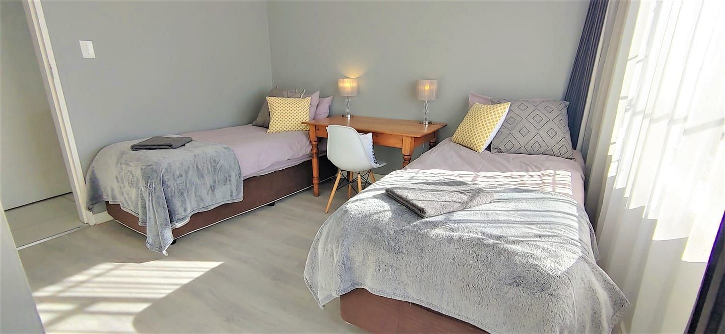 JWguest Residential Home at Krugersdorp, Gauteng | GMH: Luxurious home with braai, fast WiFi, Netflix, pool | Jwbnb no brobnb 24