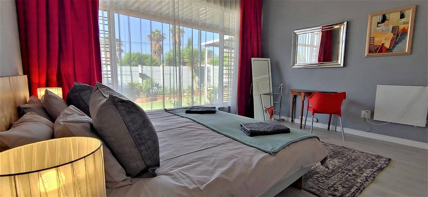 JWguest Residential Home at Krugersdorp, Gauteng | GMH: Luxurious home with braai, fast WiFi, Netflix, pool | Jwbnb no brobnb 2