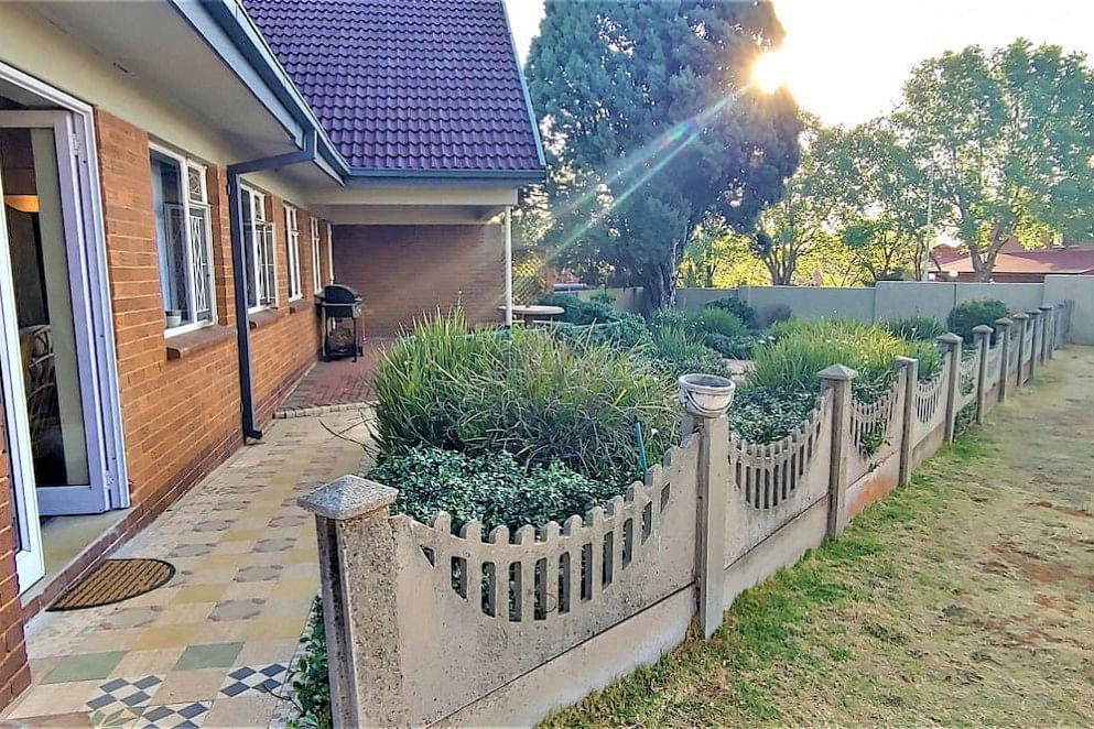 JWguest Residential Home at Roodepoort, Gauteng | Garden cottage | Jwbnb no brobnb 2