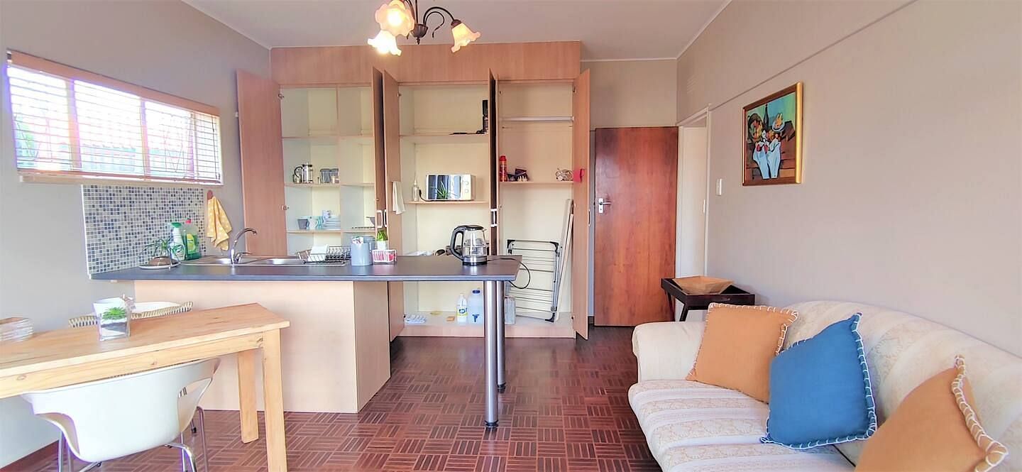 JWguest Residential Home at Roodepoort, Gauteng | Garden cottage | Jwbnb no brobnb 3