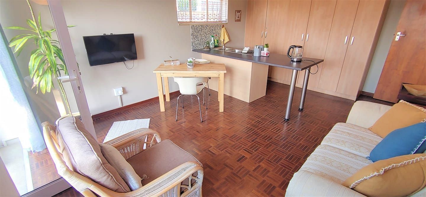JWguest Residential Home at Roodepoort, Gauteng | Garden cottage | Jwbnb no brobnb 10