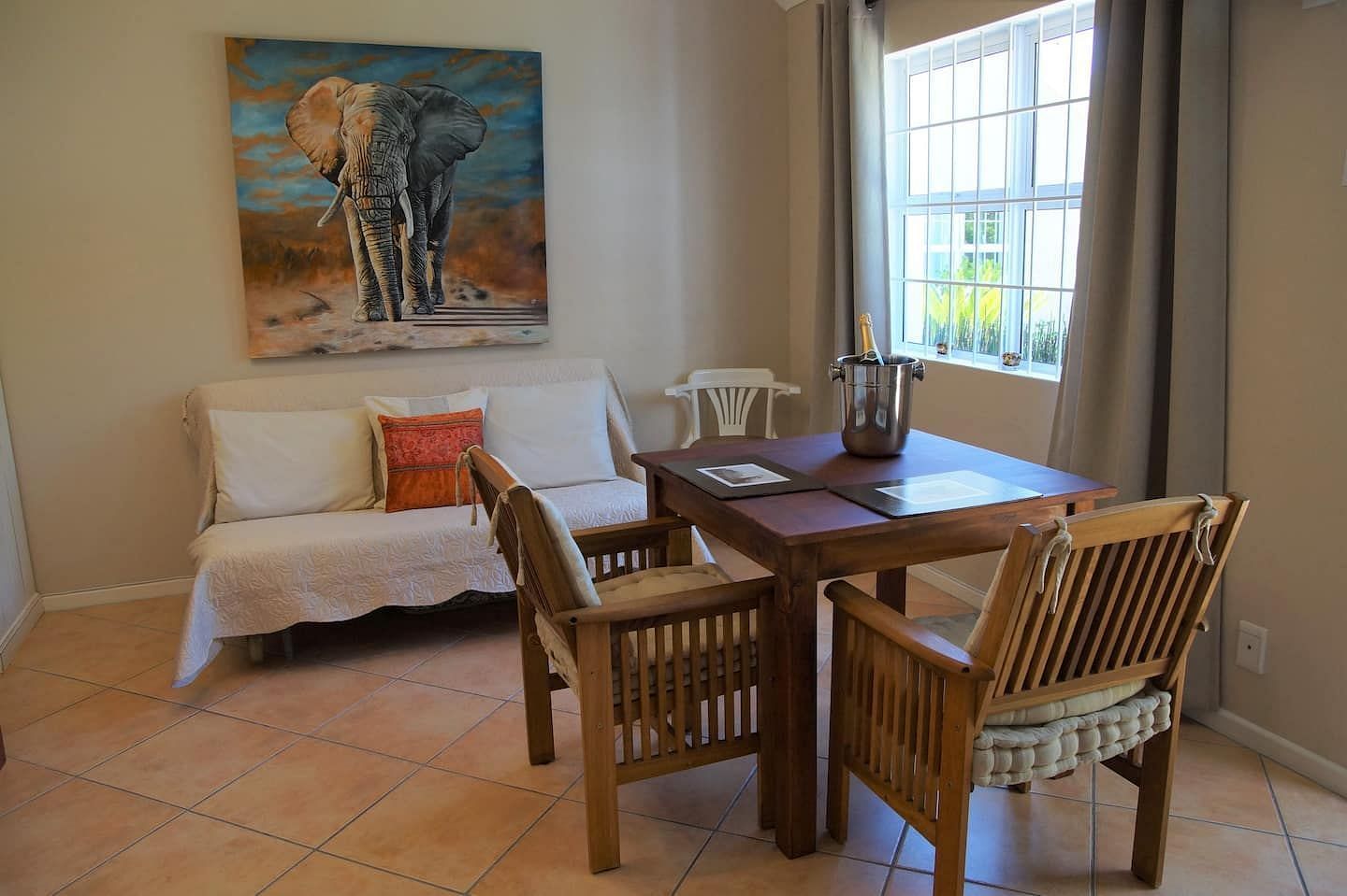 JWguest Residential Home at Cape Town, Western Cape | Wonderful Studio Apartment between 2 Oceans #1 | Jwbnb no brobnb 6