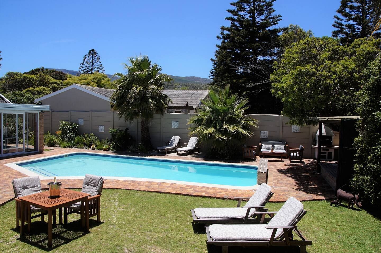 JWguest Residential Home at Cape Town, Western Cape | Wonderful Studio Apartment between 2 Oceans #1 | Jwbnb no brobnb 16