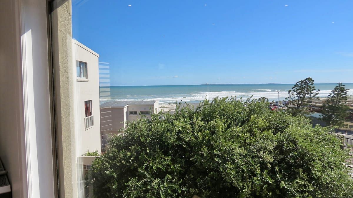 JWguest Apartment at Cape Town, Western Cape | Cozy, spacious and modern apartment in Cape Town | Jwbnb no brobnb 4