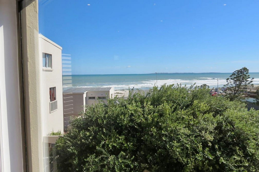 JWguest Apartment at Cape Town, Western Cape | Cozy, spacious and modern apartment in Cape Town | Jwbnb no brobnb 4