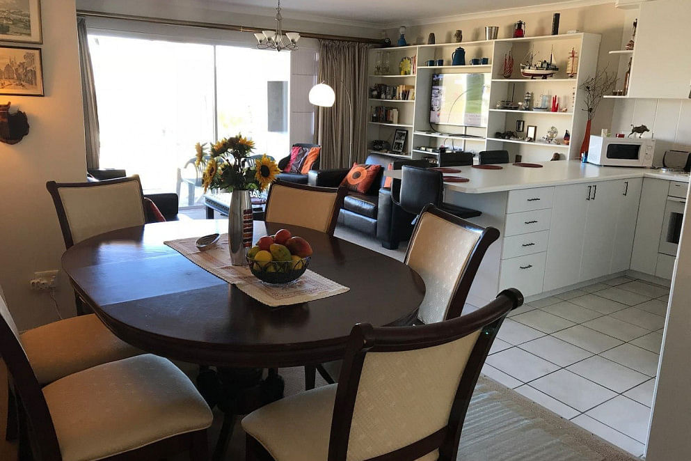 JWguest Rental unit at Cape Town, Western Cape | Apartment with ocean view | Jwbnb no brobnb 11
