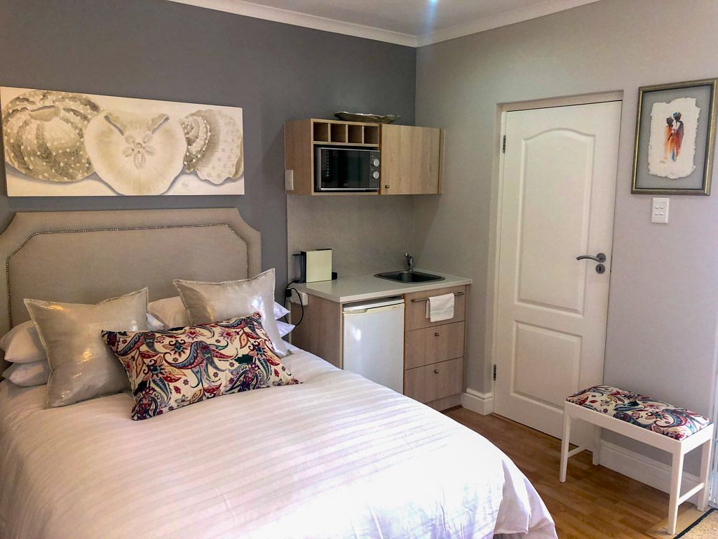 JWguest Apartment at George, Western Cape | Tranquility Base (George, SA) | Jwbnb no brobnb 1