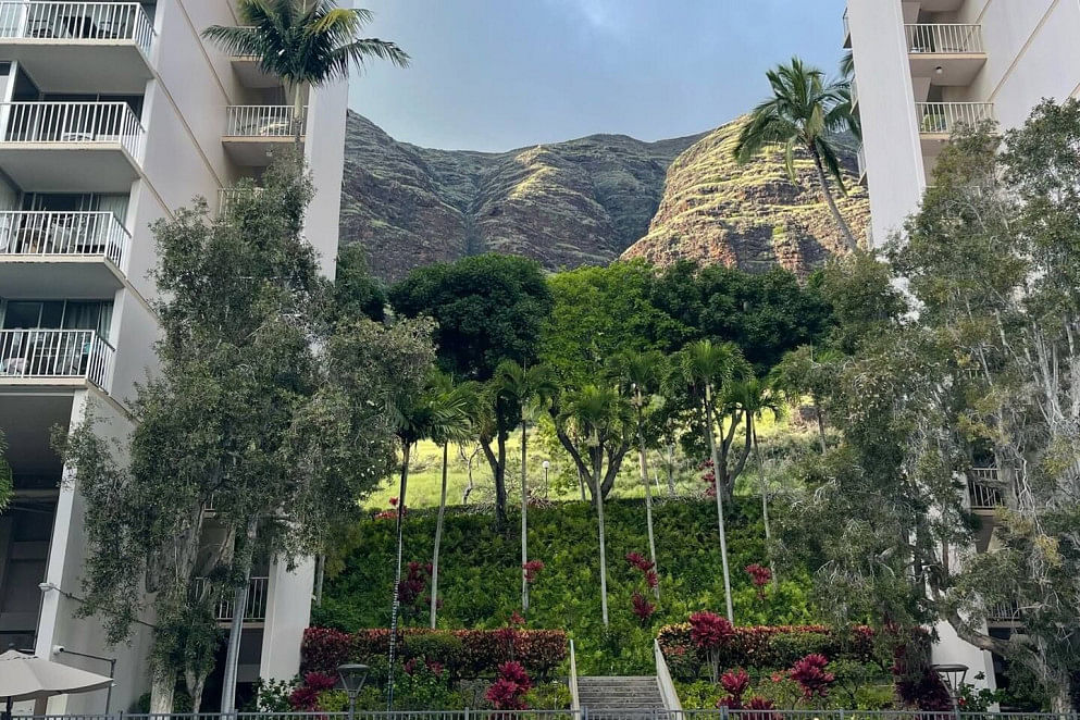JWguest Condominium at Mākaha, Hawaii | Wonderful Makaha Towers condo with Salt Water Pool | Jwbnb no brobnb 30