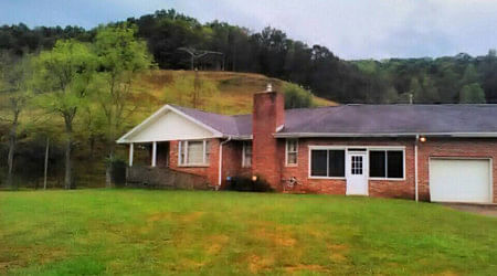 JWguest Residential Home at LeRoy, West Virginia | The Farm - Country Getaway | Jwbnb no brobnb 1