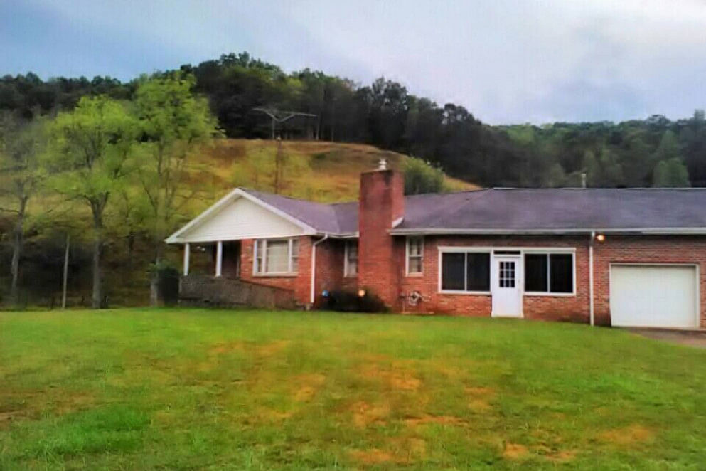 JWguest Residential Home at LeRoy, West Virginia | The Farm - Country Getaway | Jwbnb no brobnb 1
