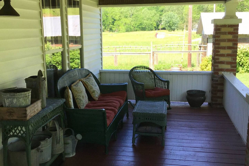 JWguest Residential Home at LeRoy, West Virginia | The Farm - Cozy Cottage | Jwbnb no brobnb 26
