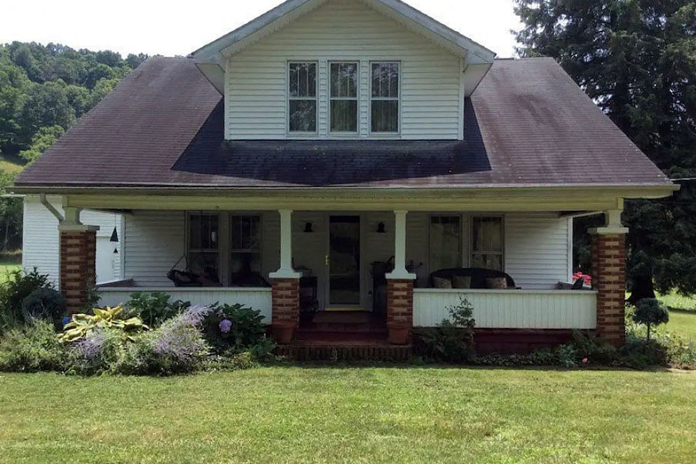 JWguest Residential Home at LeRoy, West Virginia | The Farm - Cozy Cottage | Jwbnb no brobnb 1