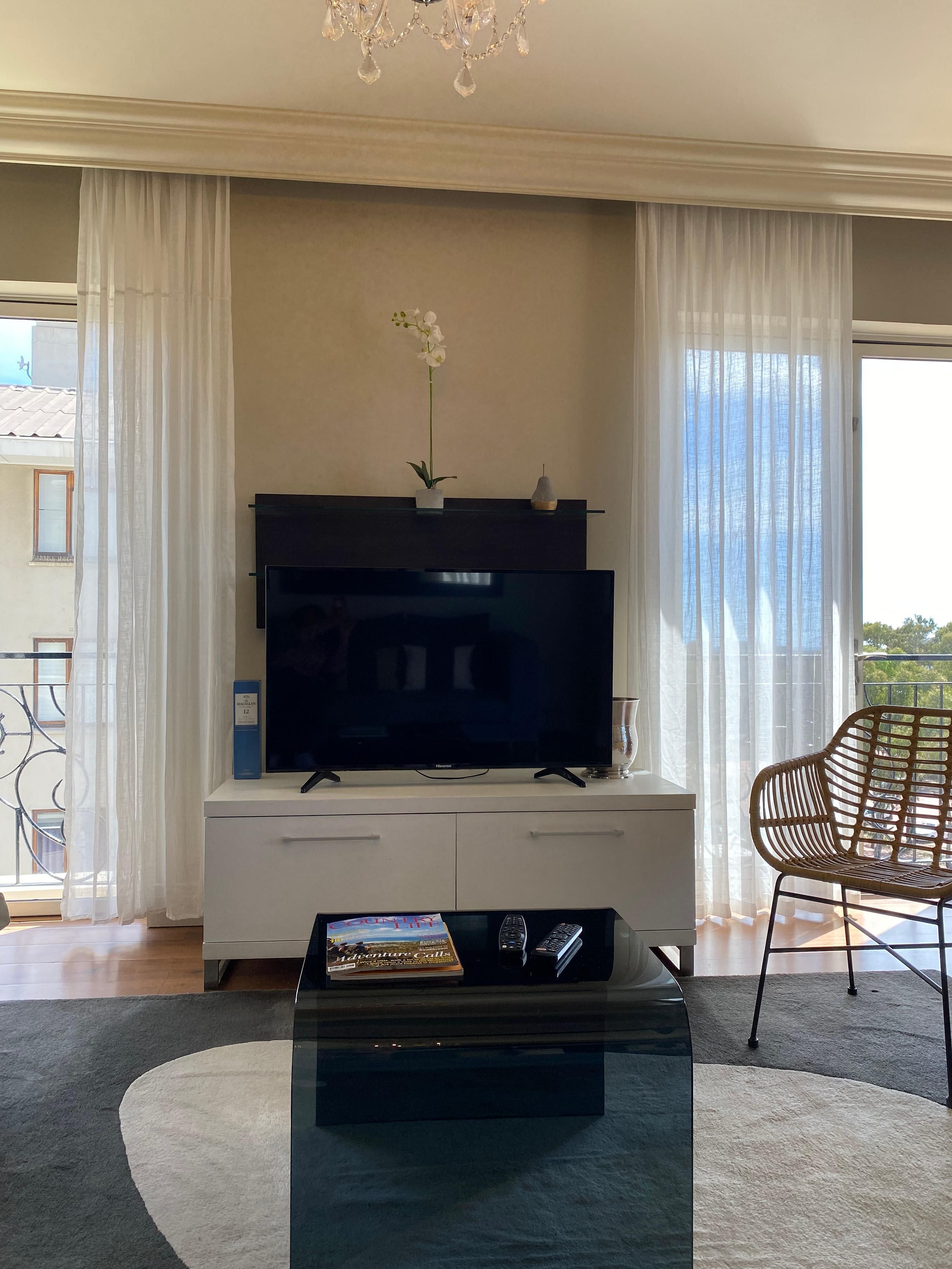 JWguest Apartment at Cape Town, Western Cape | Luxury modern apartment with view | Jwbnb no brobnb 13