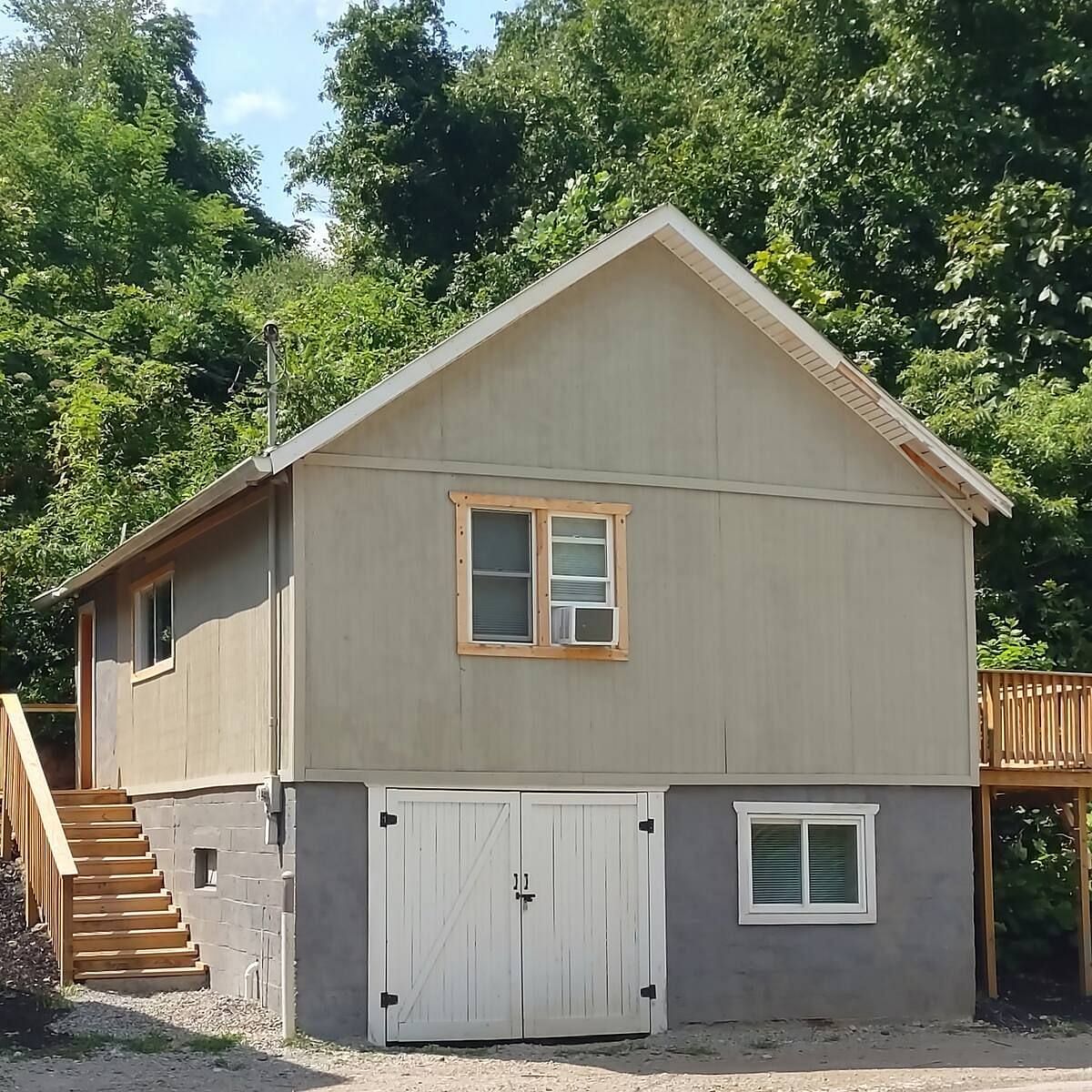 JWguest House at Spencer, West Virginia | A comfy home away from home | Jwbnb no brobnb 1