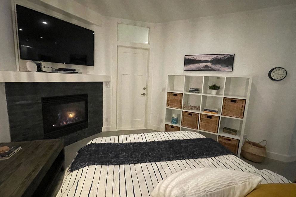 JWguest Apartment at Black Diamond, AB | Diamond In The Valley - your gateway to adventure! | Jwbnb no brobnb 13