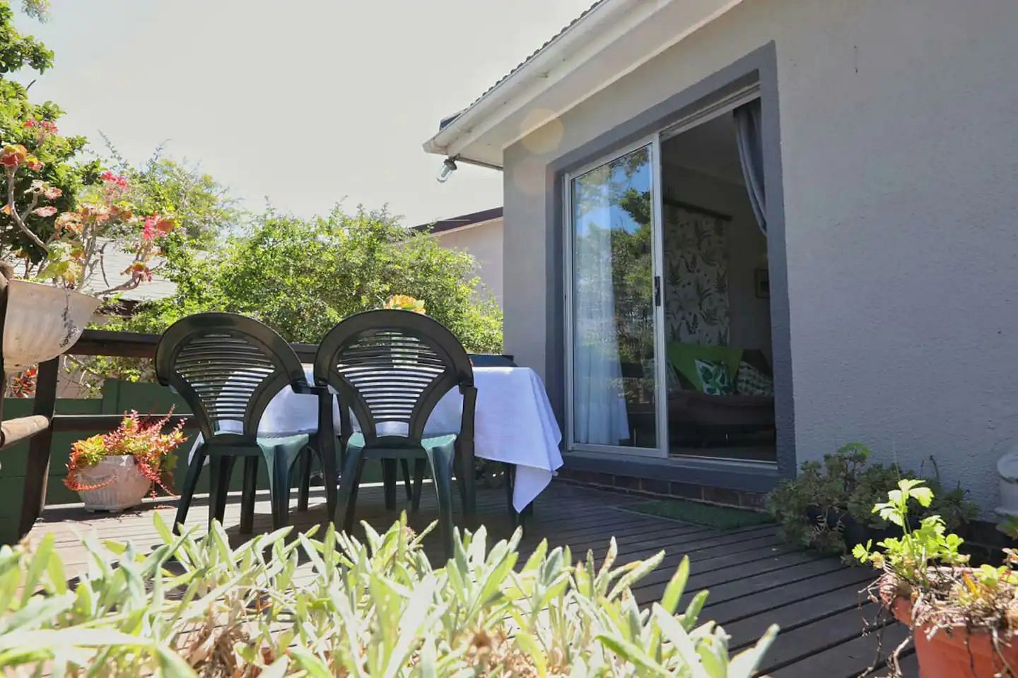 JWguest Apartment at Cape Town, Western Cape | Fully equipped Self-Catering studio | Jwbnb no brobnb 24