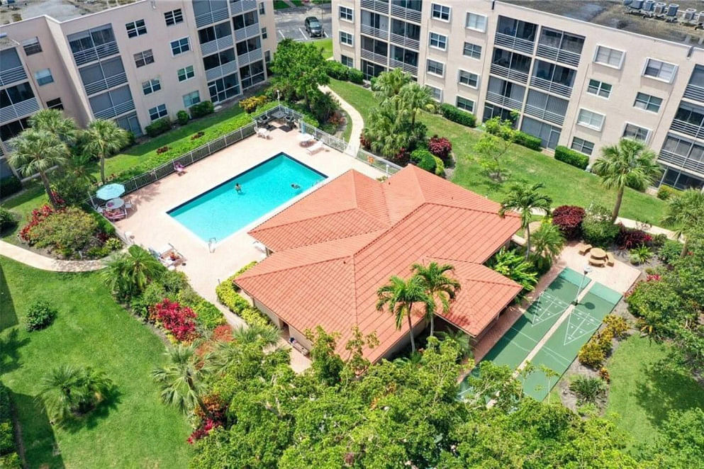JWguest Condominium at Pompano Beach, Florida | Gardens by the Sea - South | Jwbnb no brobnb 29