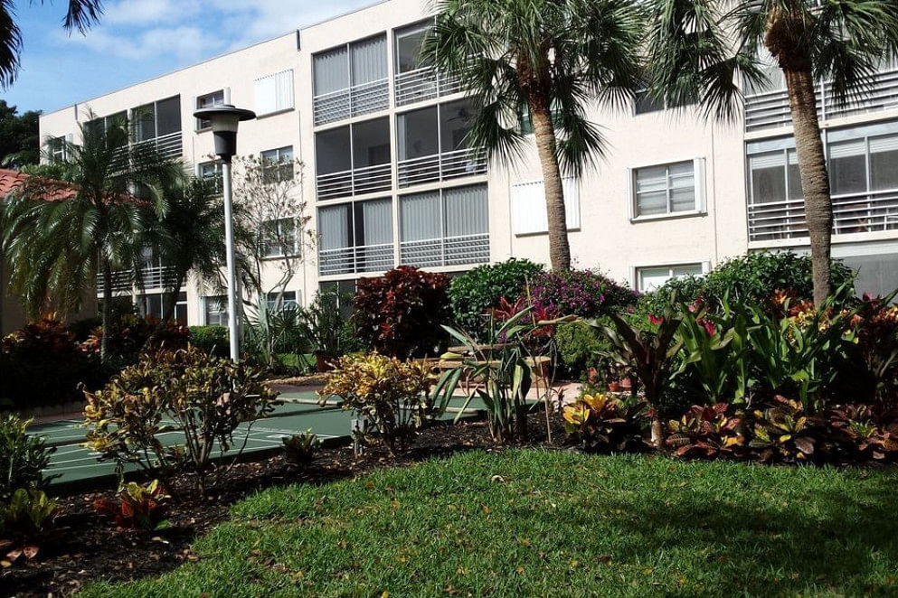 JWguest Condominium at Pompano Beach, Florida | Gardens by the Sea - South | Jwbnb no brobnb 28