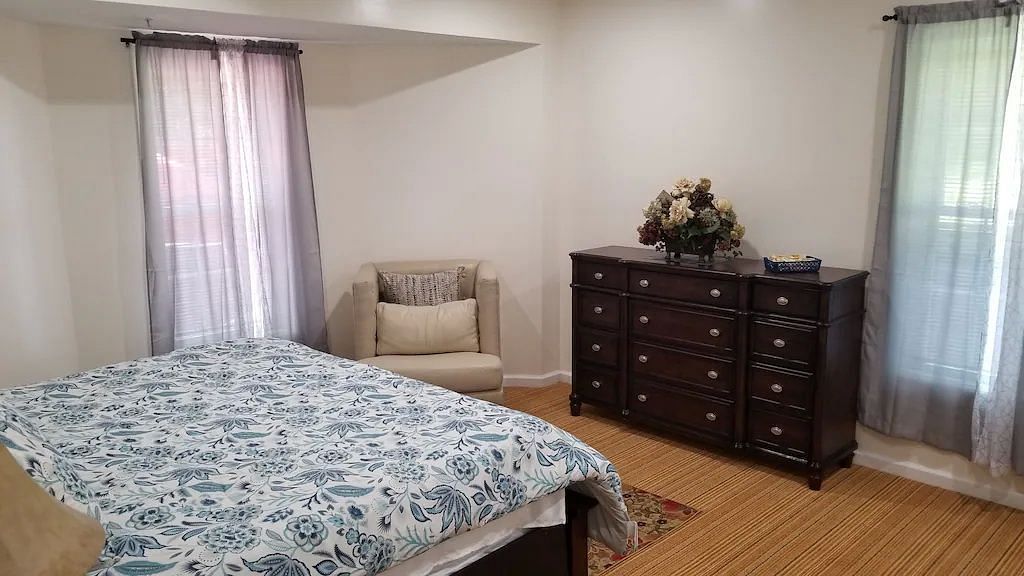 JWguest Rental unit at Germantown, Maryland | Spacious centrally located 2BR Basement in Potomac MD | Jwbnb no brobnb 12
