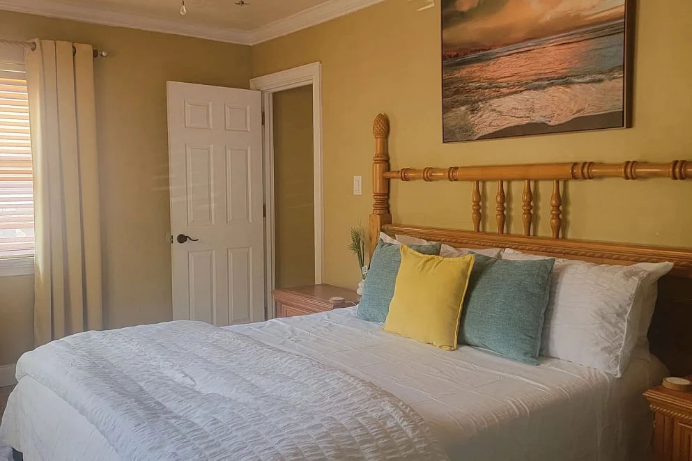 JWguest Rental unit at Orlando, Florida | Gateway with waterfall, and grotto, in SODO | Jwbnb no brobnb 3
