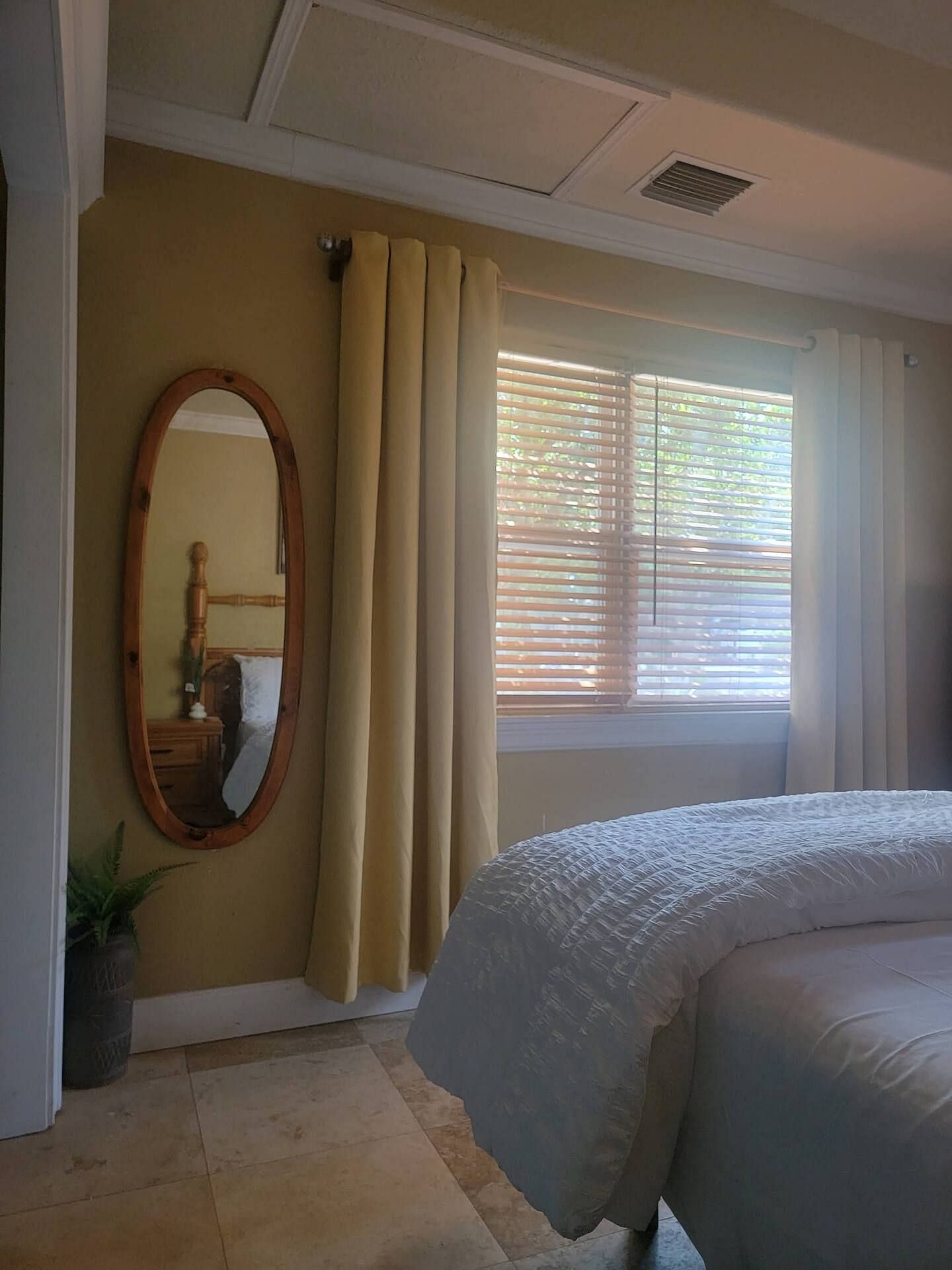 JWguest Rental unit at Orlando, Florida | Gateway with waterfall, and grotto, in SODO | Jwbnb no brobnb 20