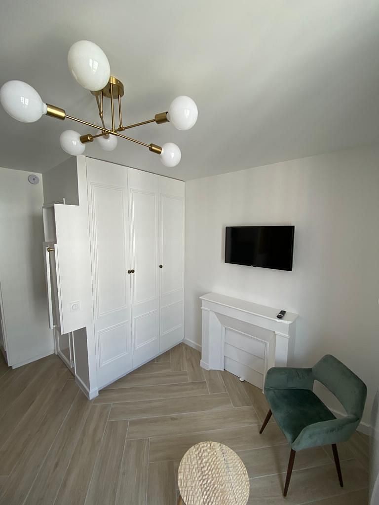 JWguest Apartment at Paris, Île-de-France | Cozy appartement in Montmartre, Paris | Jwbnb no brobnb 8