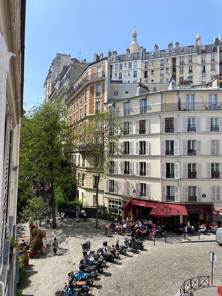 JWguest Apartment at Paris, Île-de-France | Cozy appartement in Montmartre, Paris | Jwbnb no brobnb 3