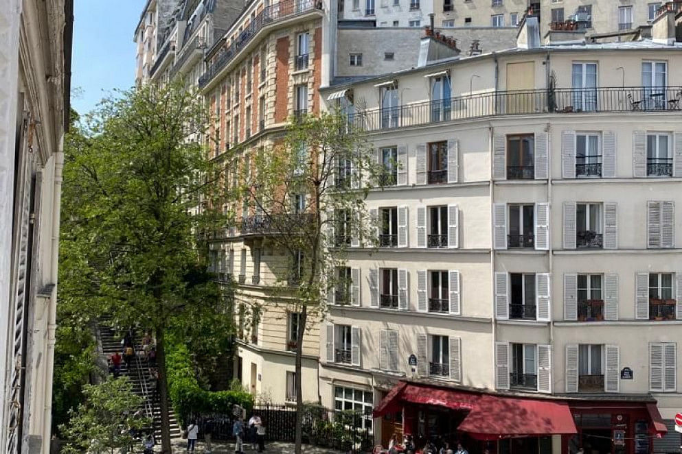 JWguest Apartment at Paris, Île-de-France | Cozy appartement in Montmartre, Paris | Jwbnb no brobnb 3