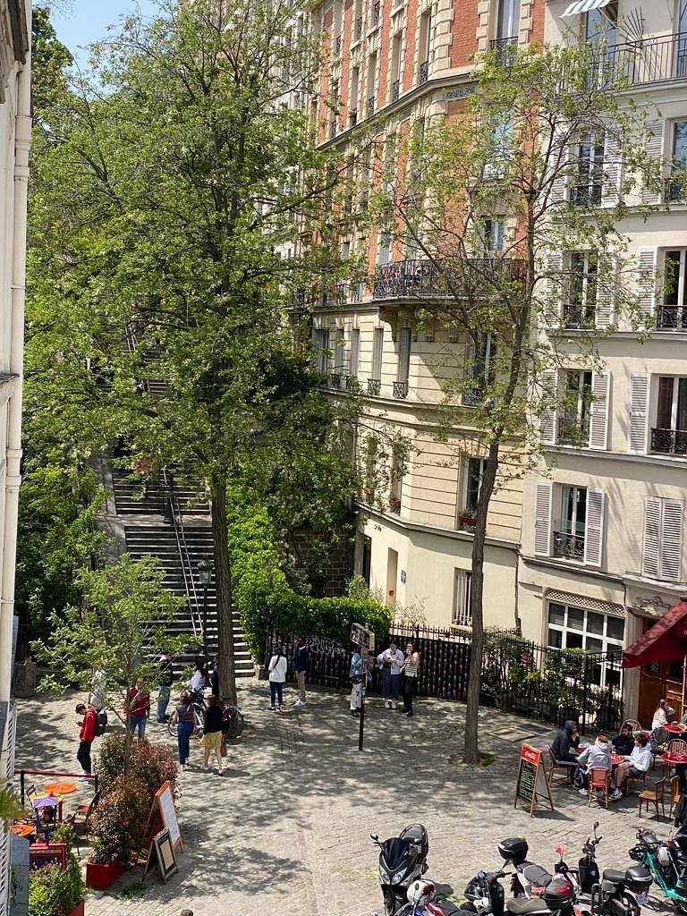 JWguest Apartment at Paris, Île-de-France | Cozy appartement in Montmartre, Paris | Jwbnb no brobnb 14