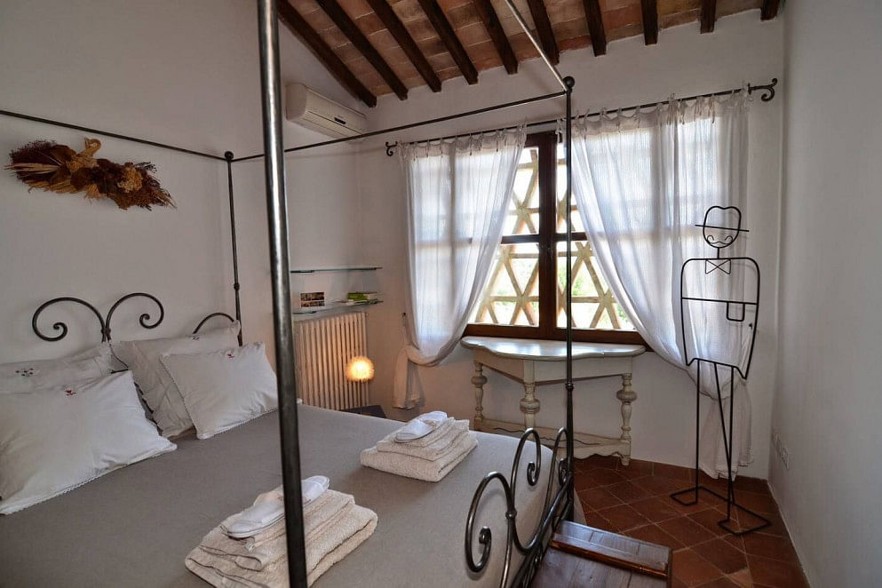 JWguest Bed and Breakfast at Tavarnelle, Toscana | The Barn under the Tuscan countryside | Jwbnb no brobnb 2