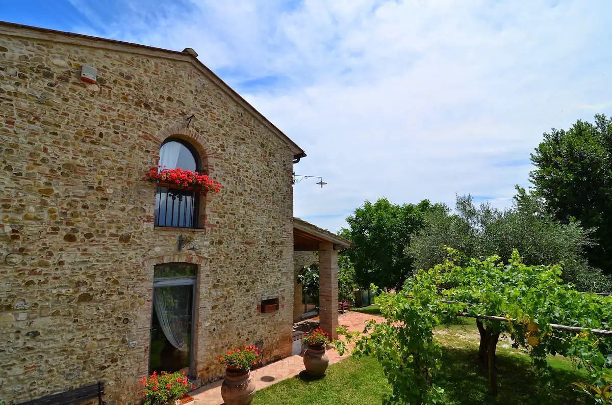 JWguest Bed and Breakfast at Tavarnelle, Toscana | The Barn under the Tuscan countryside | Jwbnb no brobnb 16