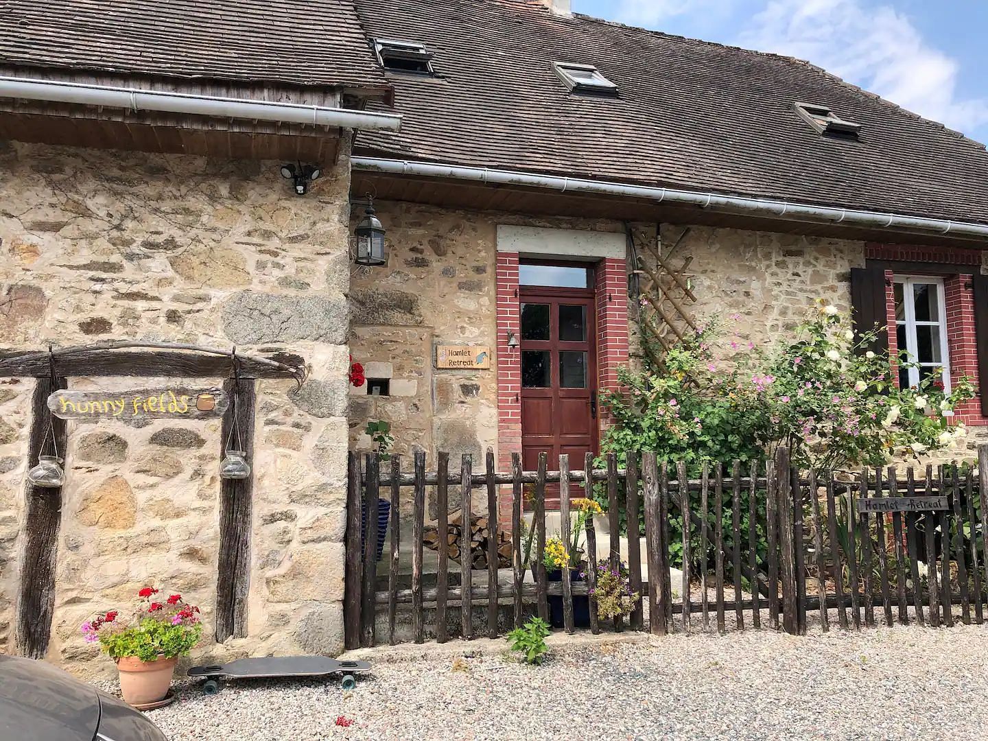 JWguest Rental unit at Ladignac-le-Long, Nouvelle-Aquitaine | Hamlet farm retreat with stocked carp fishing lake | Jwbnb no brobnb 1