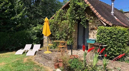 JWguest Cottage at Ladignac-le-Long, Nouvelle-Aquitaine | Piglets Porcherie with fully stocked carp lake | Jwbnb no brobnb 1