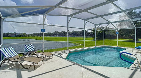 JWguest House at Kissimmee, Florida | Home in Kissimmee with Private Pool and Lakeview | Jwbnb no brobnb 1