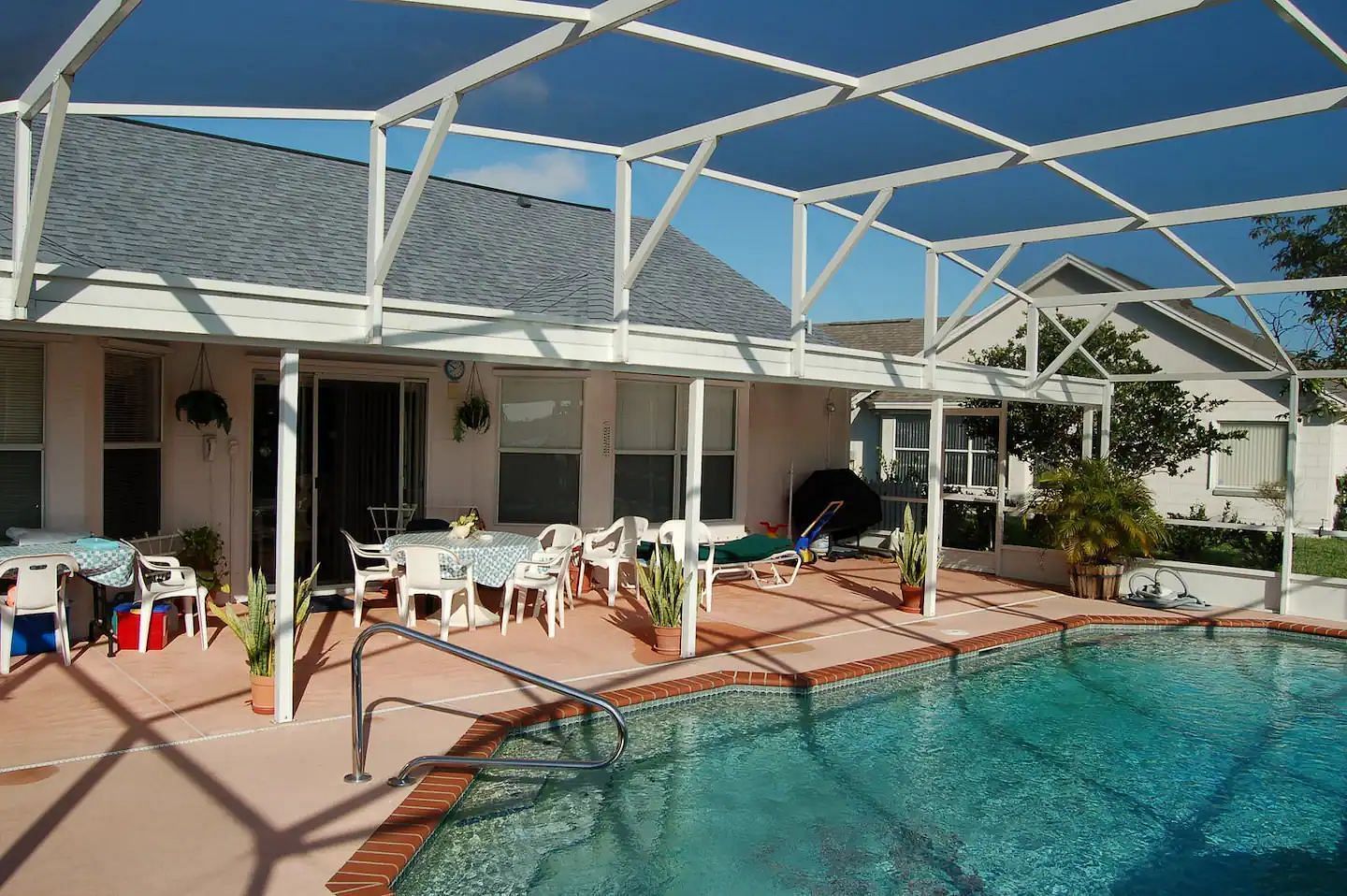 JWguest House at Orlando, Florida | Private Home with Pool, 3 Bd 2 Bath, Close to Disney | Jwbnb no brobnb 2