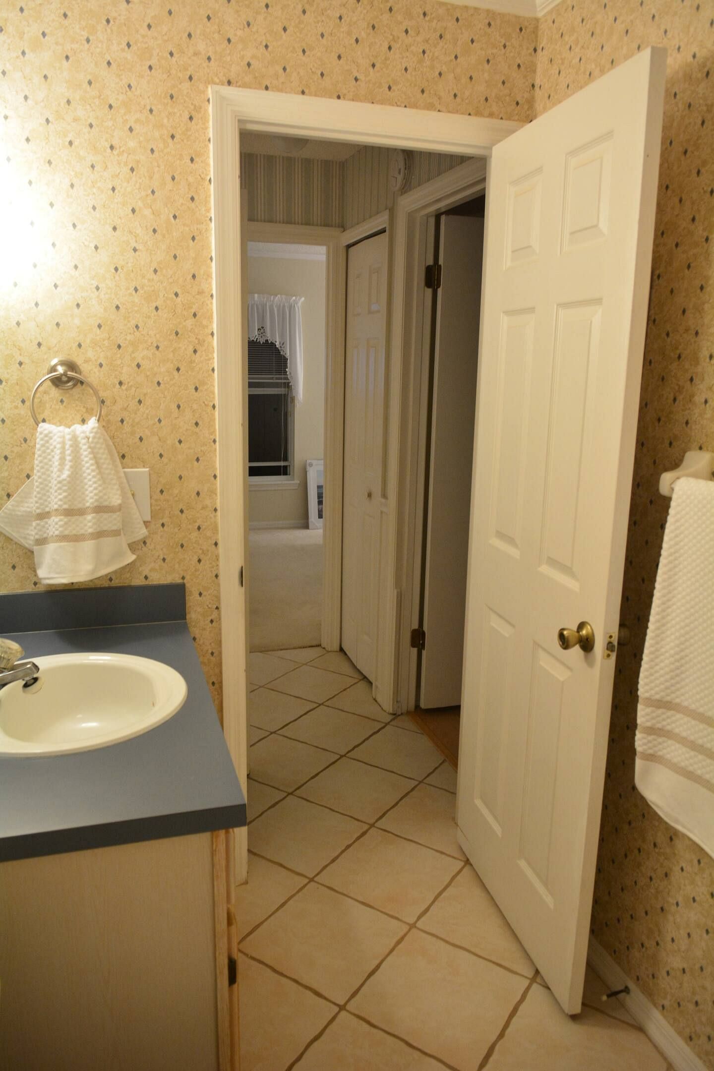 JWguest House at Orlando, Florida | Private Home with Pool, 3 Bd 2 Bath, Close to Disney | Jwbnb no brobnb 27