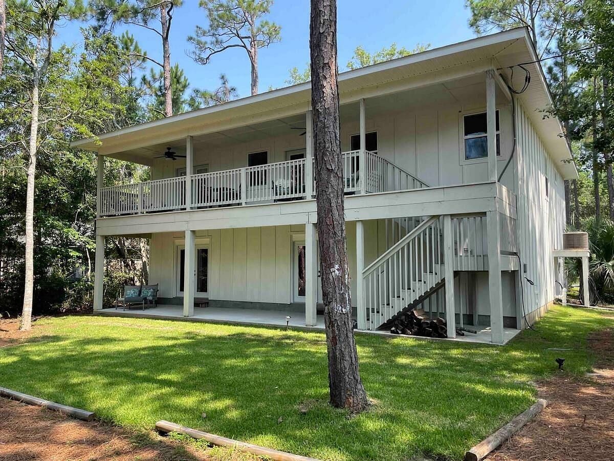 JWguest House at Gulf Breeze, Florida | Beautiful 4 bedroom home close to Pensacola Beach | Jwbnb no brobnb 1