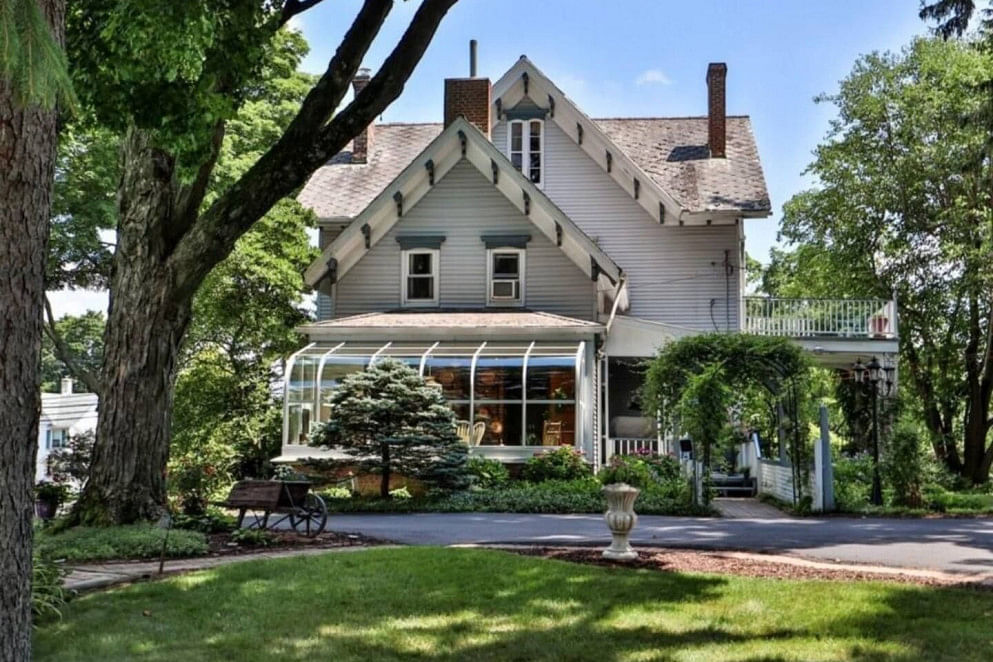 JWguest House at Chester, New York | Victorian Style Historic Home |  14 pax #1 | Jwbnb no brobnb 16