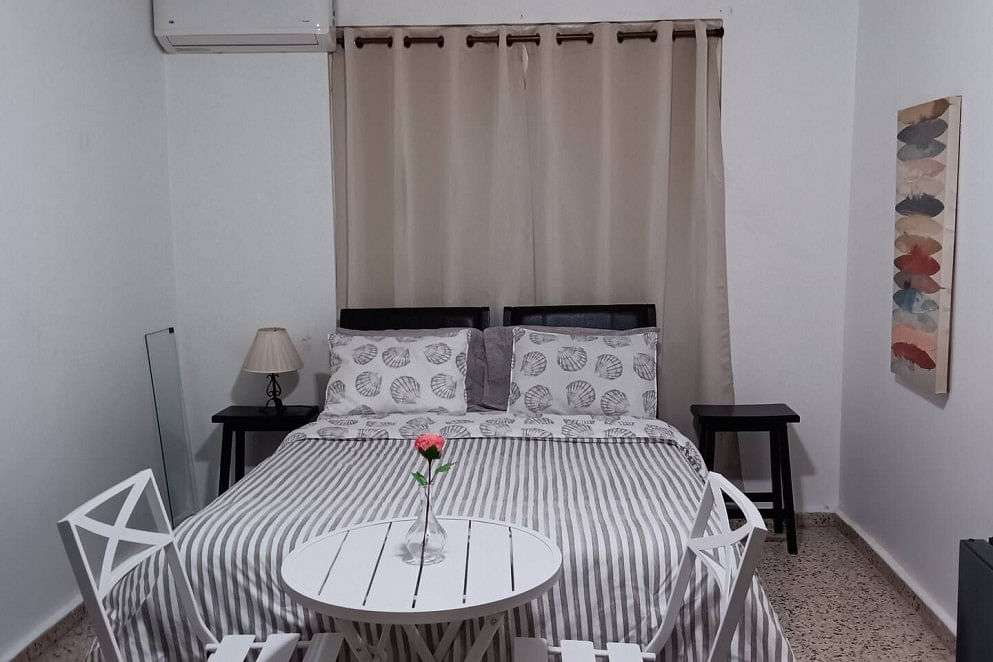 JWguest Rental unit at San Juan, San Juan | LasLomas 2B Roomstudio In fam space | Jwbnb no brobnb 4