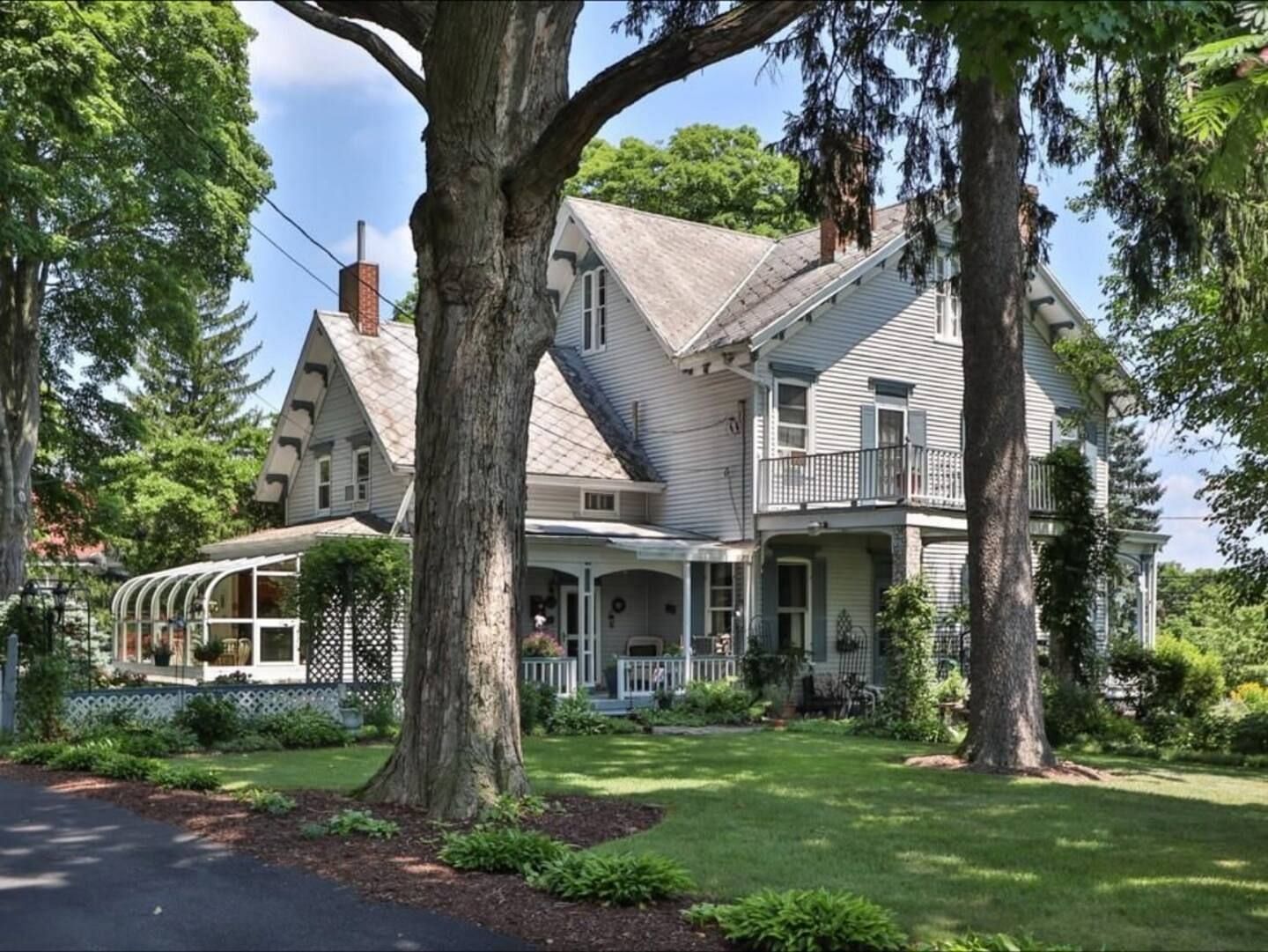 JWguest House at Chester, New York | Victorian Style Historic Home |  2pax #5 | Jwbnb no brobnb 17