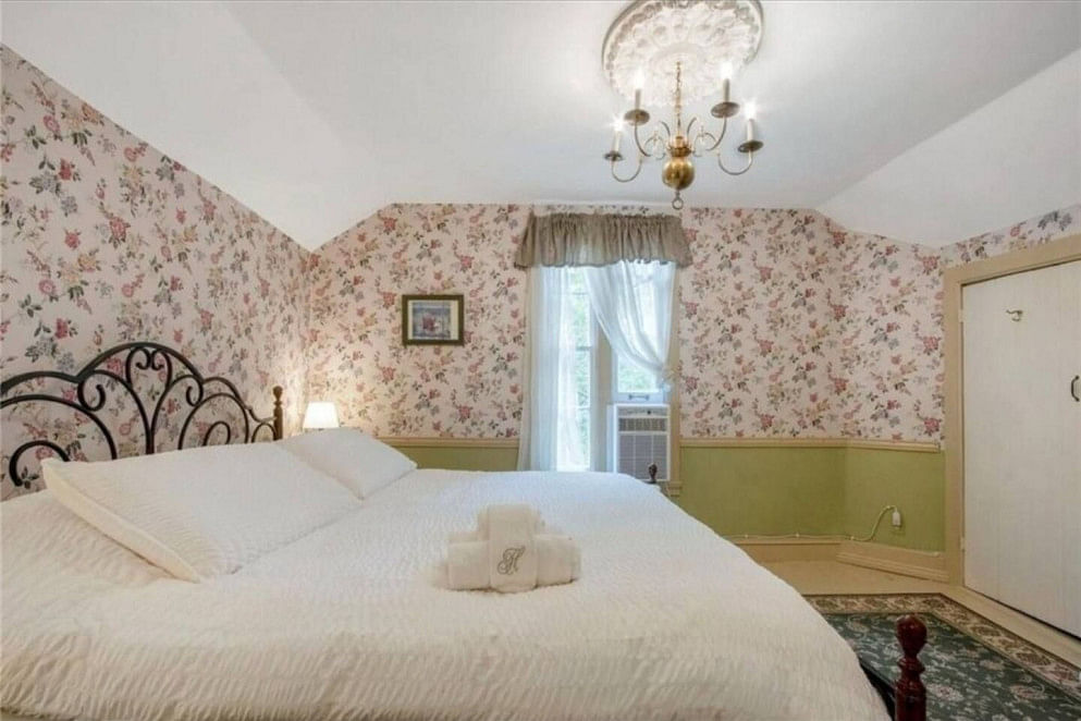 JWguest House at Chester, New York | Victorian Style Historic Home |  2pax #5 | Jwbnb no brobnb 13