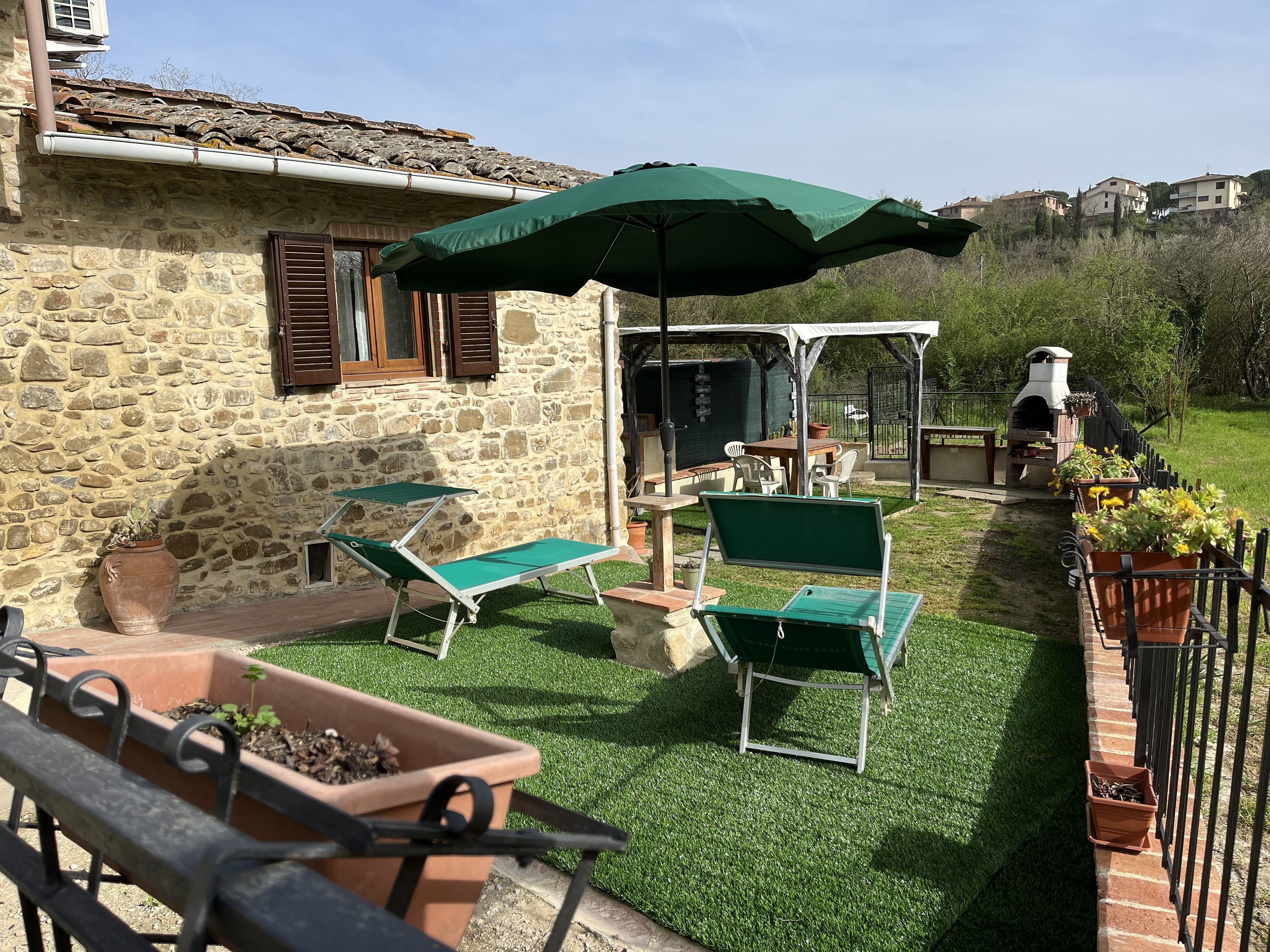 JWguest House at Zona Industriale, Toscana | Charming stone house in typical Tuscan style | Jwbnb no brobnb 3