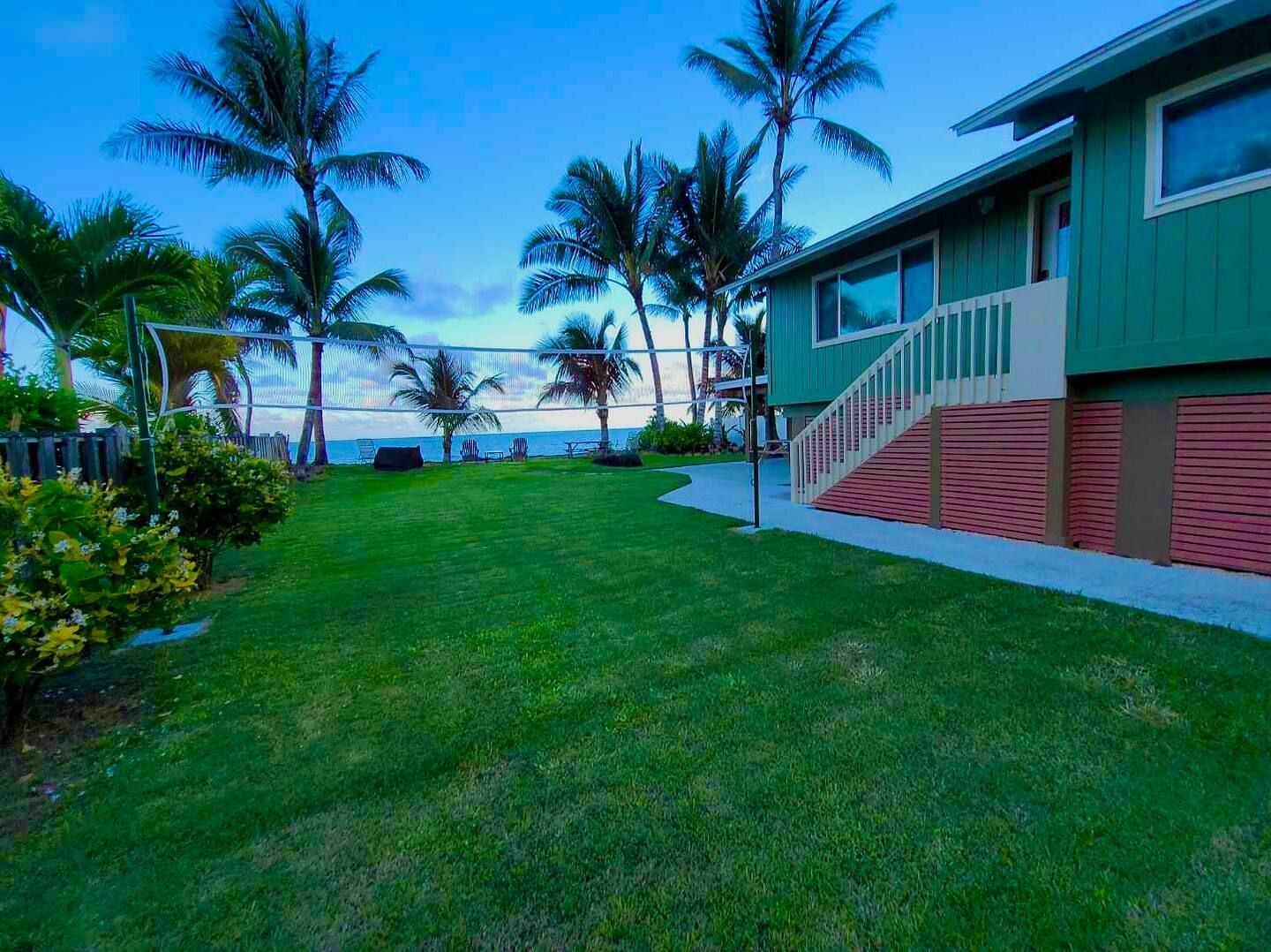 JWguest House at Hauula, Hawaii | Punalu'u Ocean Paradise - Oceanfront Beach House | Jwbnb no brobnb 3
